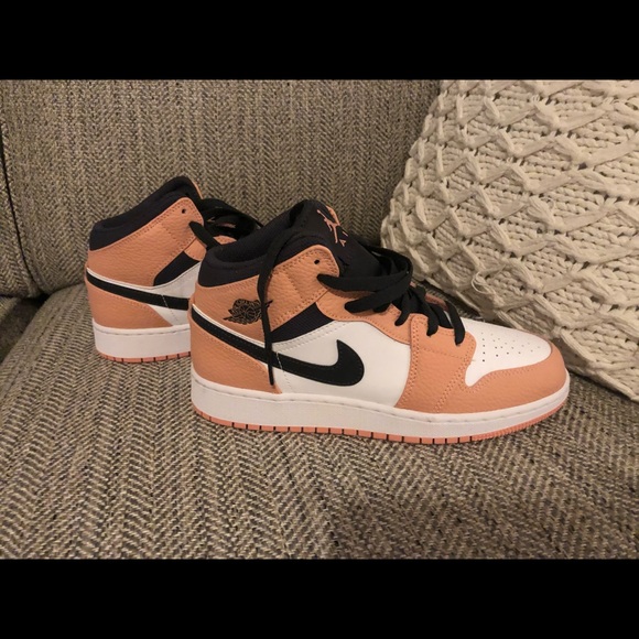 Jordan Shoes - Air Jordan 1 Mid GS ‘Pink Quartz’